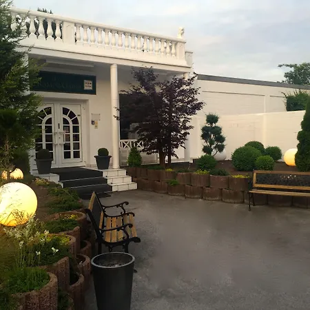 Ramor Garni Hotel 3*