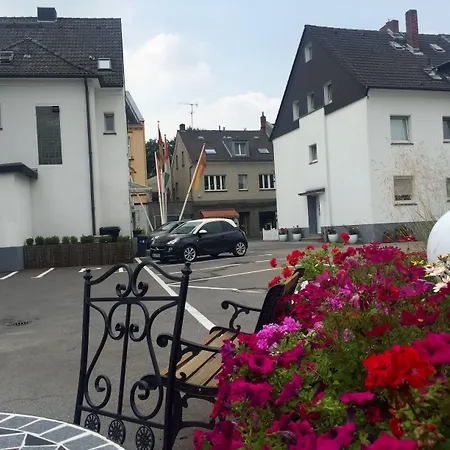 Hotel Ramor Garni 3*