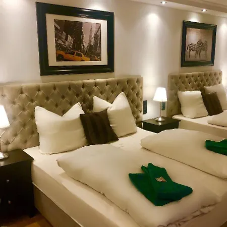 Ramor Garni Hotel 3*