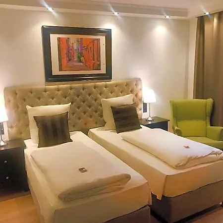 Ramor Garni Hotel