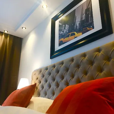 Ramor Garni Hotel 3*