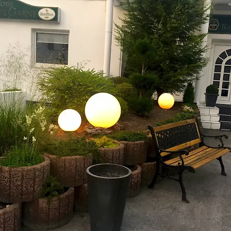 Hotel Ramor Garni 3*